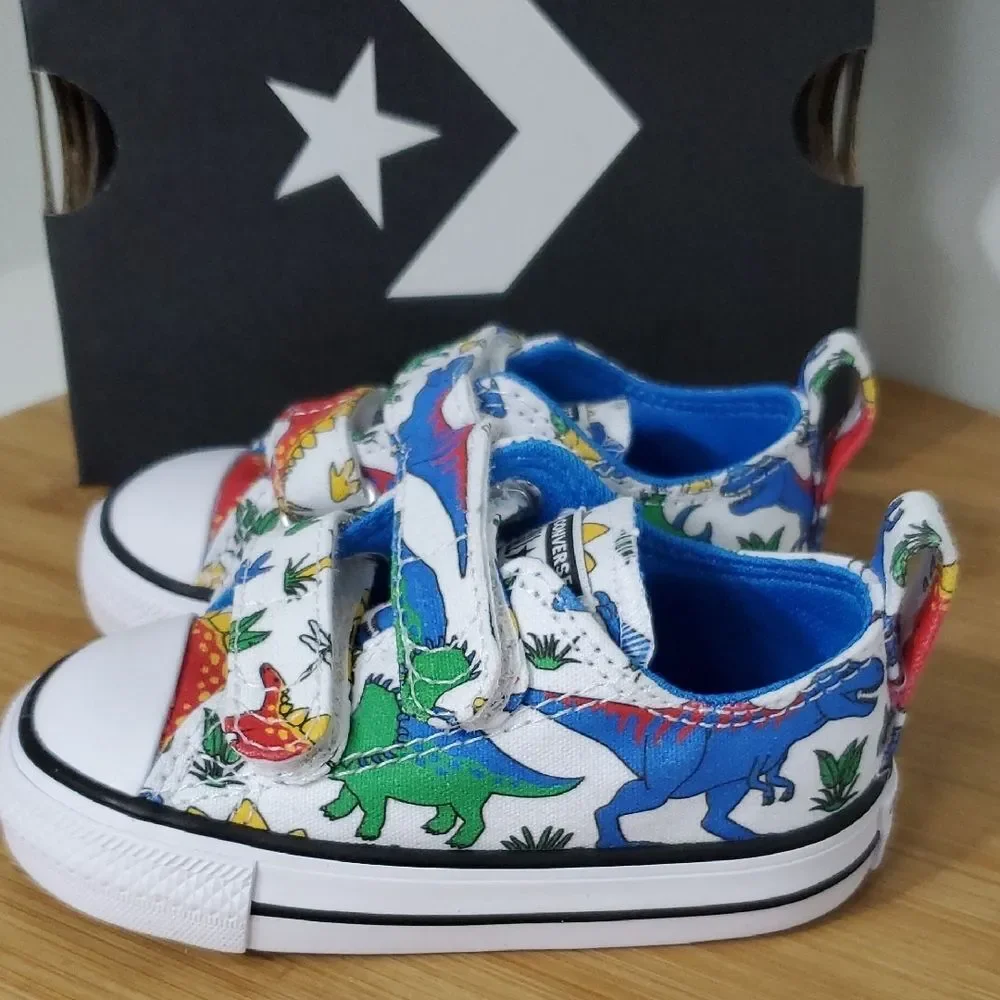 Converse CTAS 2V OX Infant Dinosaur Low Top Sneakers Size 5 NIB